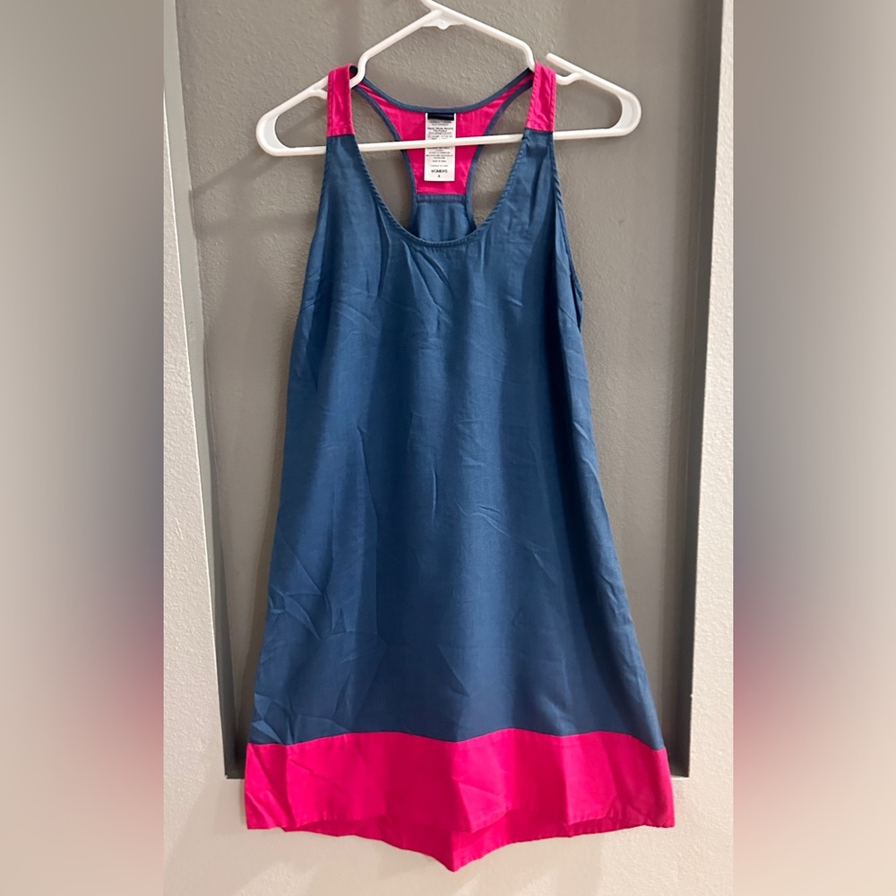 Patagonia Loose fit Racer Back summer dress. Size 4 - Picture 2 of 5